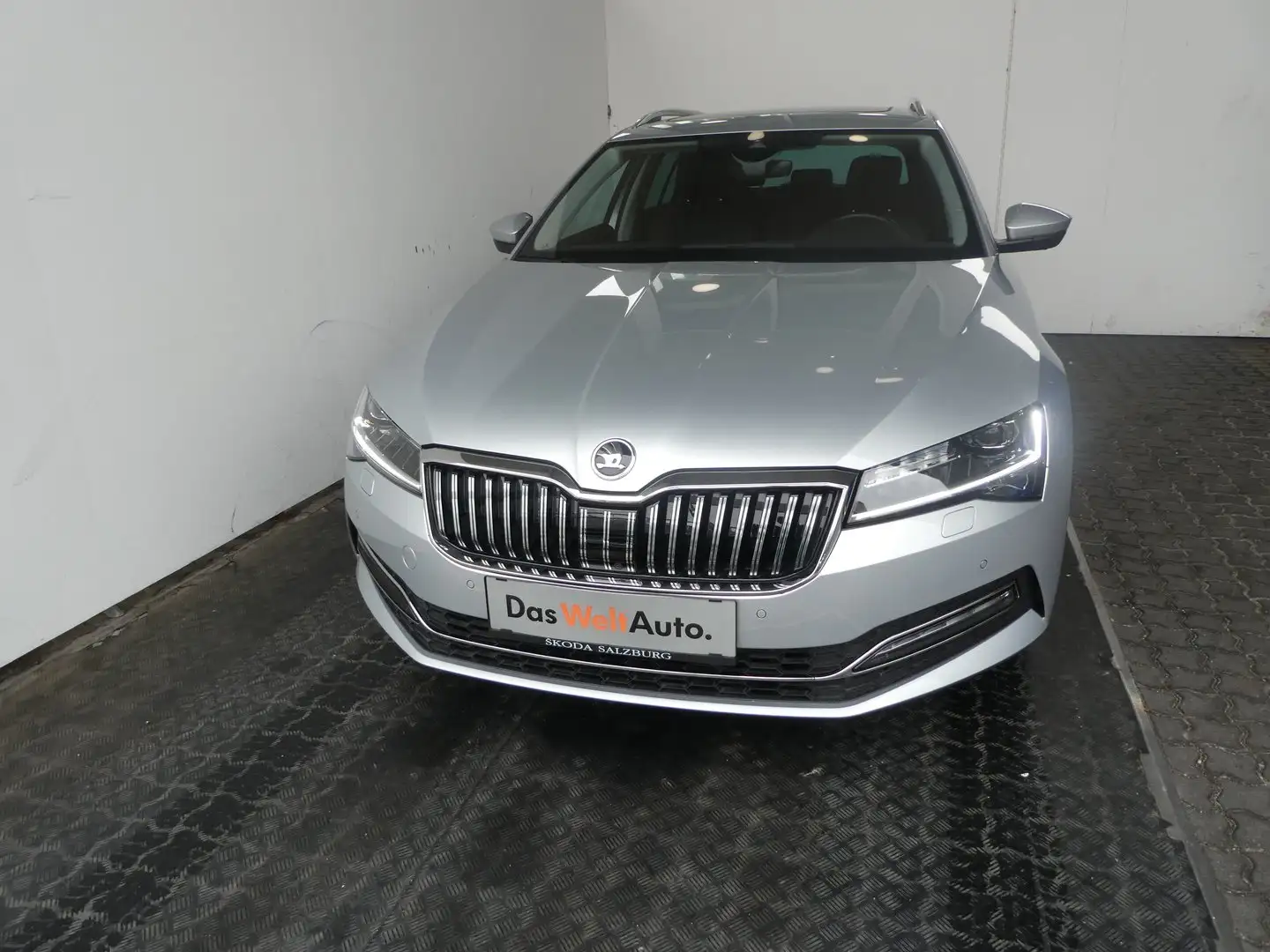 Skoda Superb 4x4 Style TDI DSG Zilver - 2