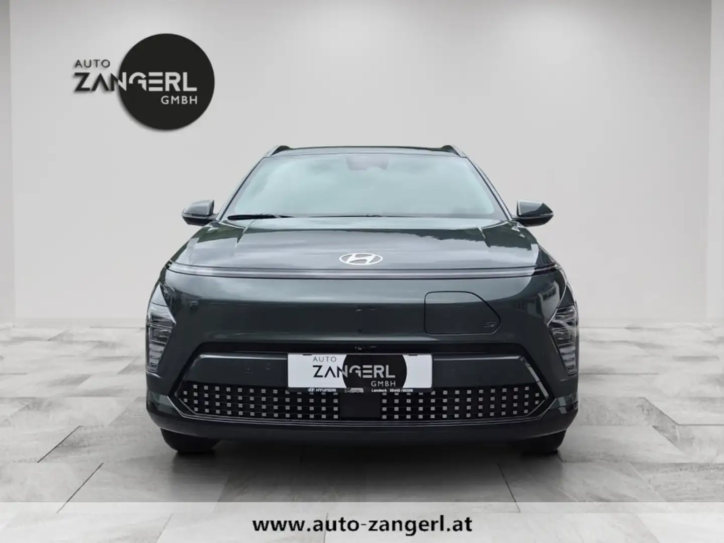 Hyundai KONA EV (SX2) Comfort Line 64,8 kWh k7ec2 Grün - 2