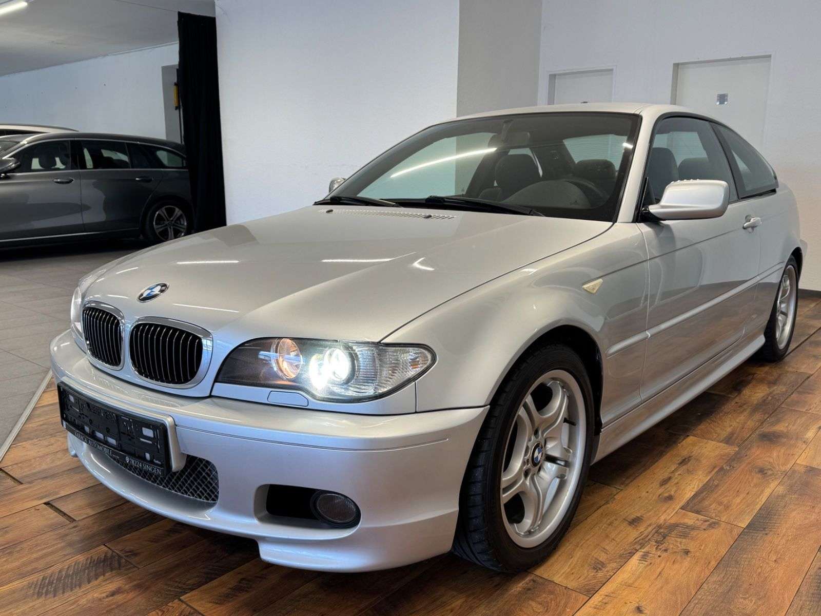 BMW 320