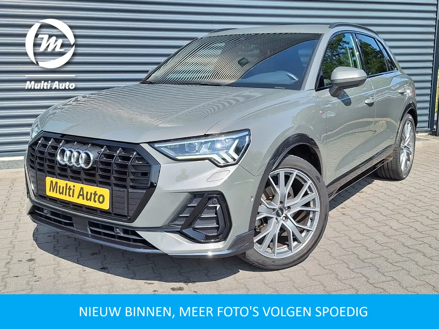 Audi Q3 35 TFSI S - Line | Adaptive Cruise | LederenSports Grijs - 1