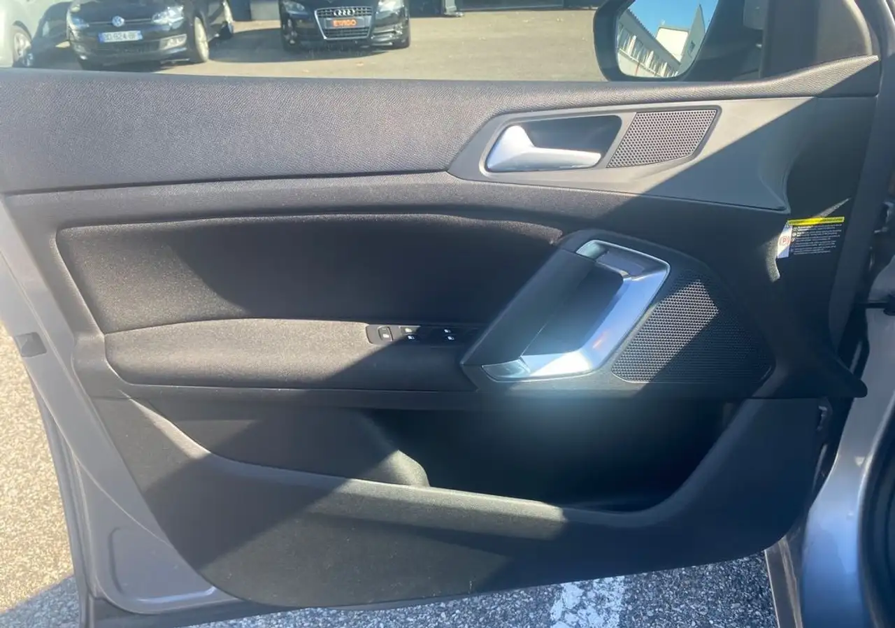 Peugeot 308 308 SW — photo 27