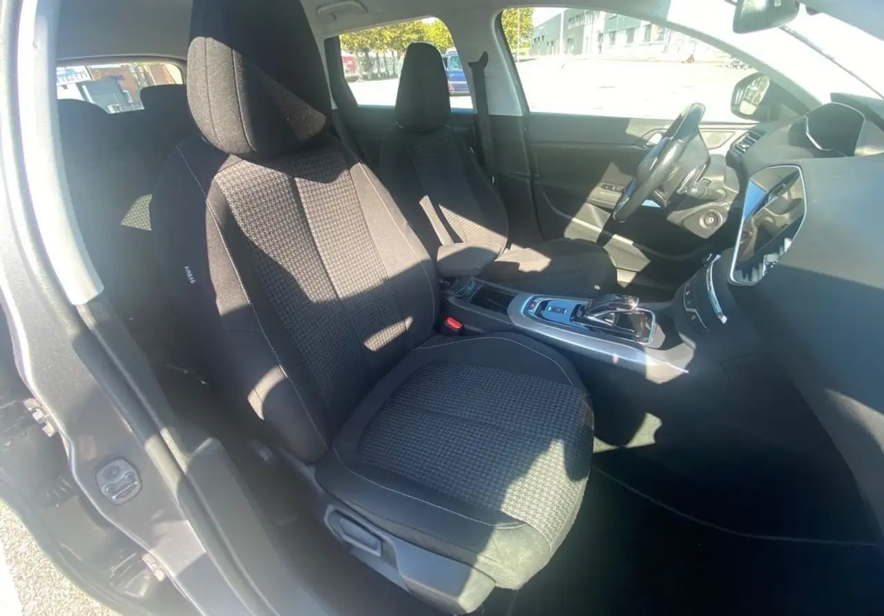 Peugeot 308 308 SW — photo 24