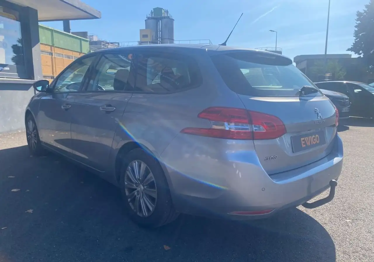 Peugeot 308 308 SW — photo 17