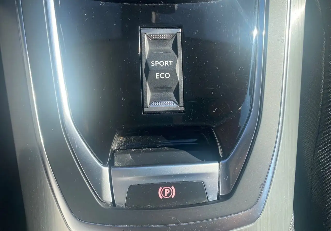 Peugeot 308 308 SW — photo 12