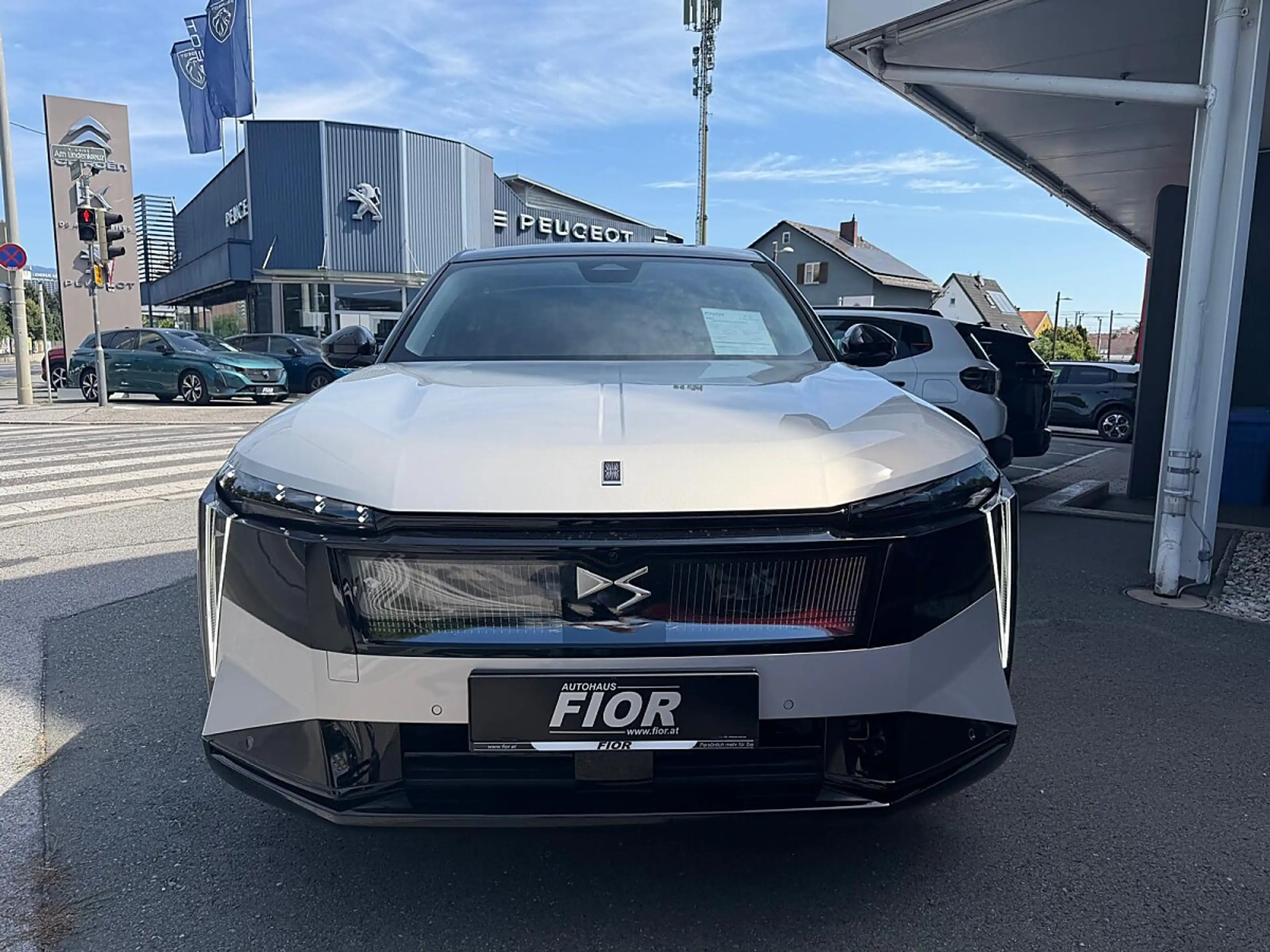 DS Automobiles N°7 DS N7 230 PS FWD E-TENSE ETOILE (D1114) — photo 3