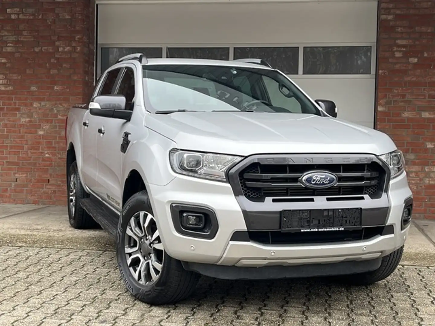 Ford Ranger Wildtrack Mountaintop 1-Hand Silber - 2