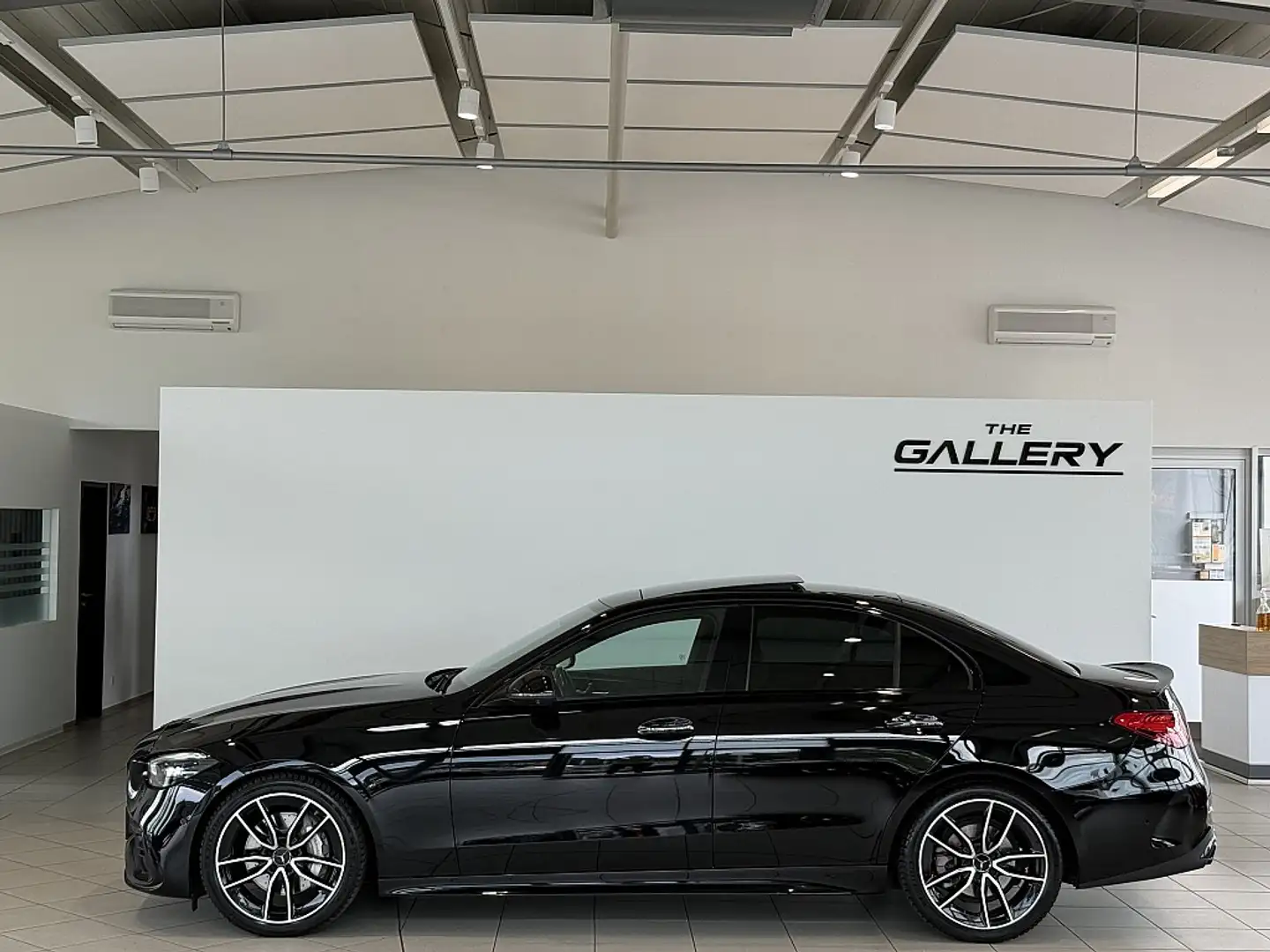 Mercedes-Benz C 300 d Aut. AMG Line*Pano*Burmester*HeadUp*360° Schwarz - 1