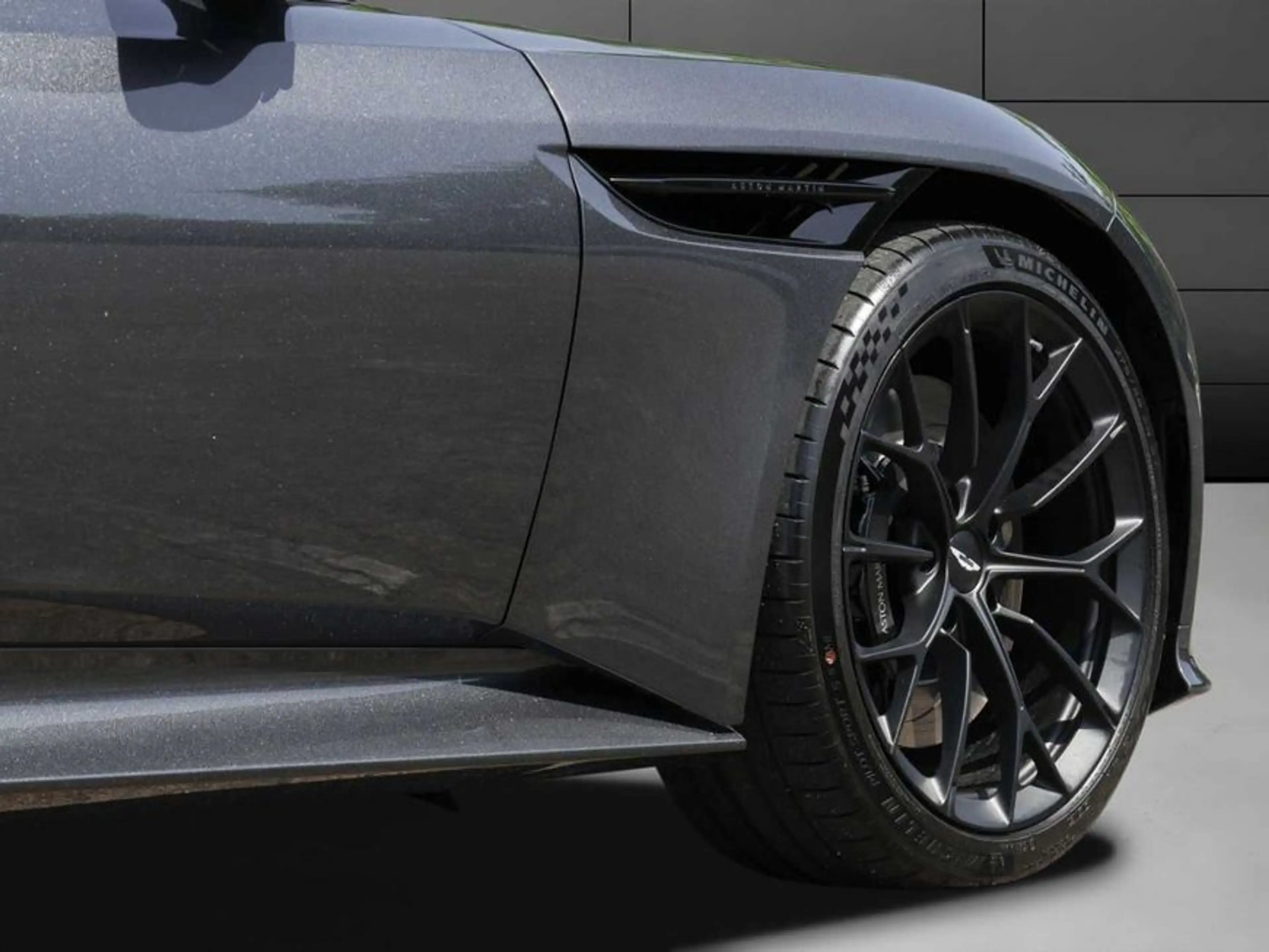 Aston Martin DB12 Coupe — photo 8