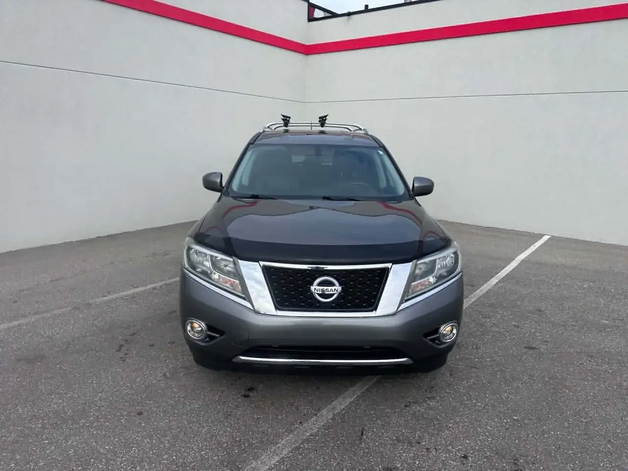Nissan Pathfinder снимка Nissan Pathfinder