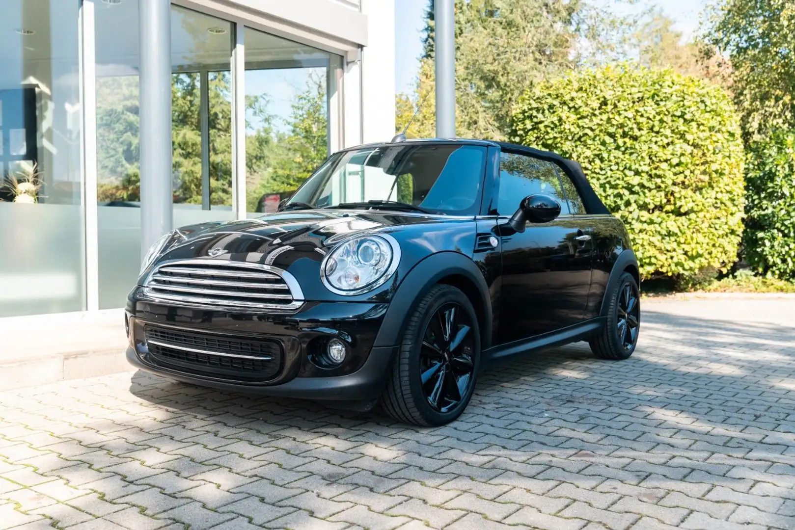 MINI Cooper Mini COOPER Cabrio/  17"/ CHILI/ SITZHEIZUNG Schwarz - 1