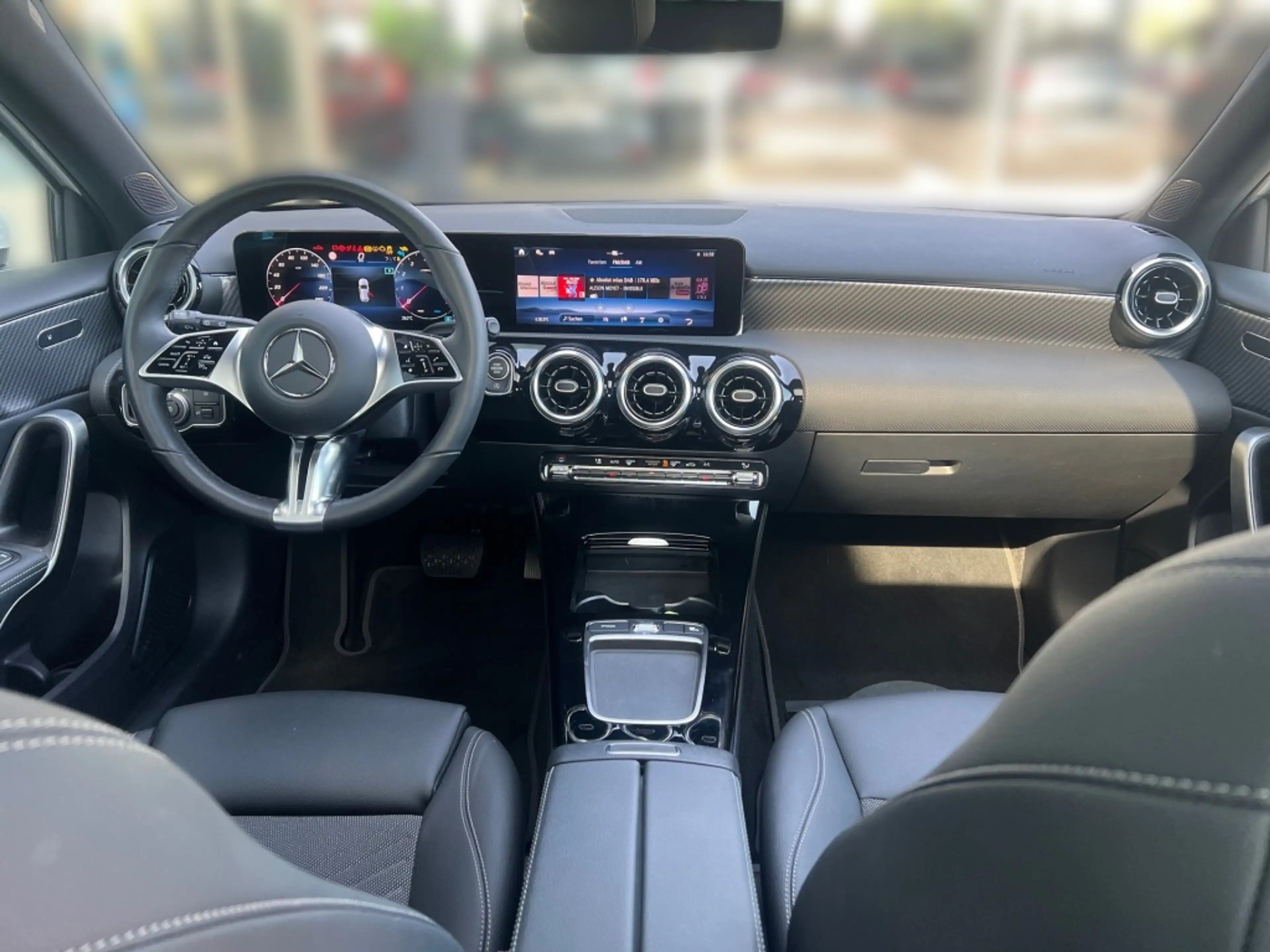 Mercedes-Benz A 180 Progressive-Adv*Pano*CarPlay*LED*WiP*RKam* — photo 10