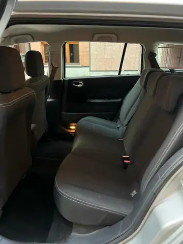 Renault Megane view 11