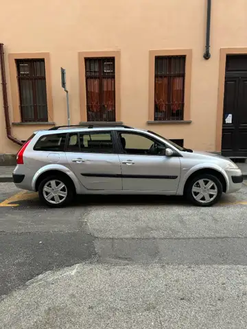 Renault Megane view 2
