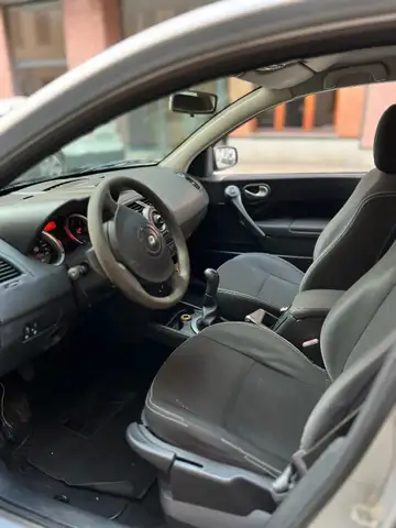 Renault Megane view 14