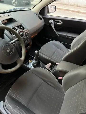 Renault Megane view 13