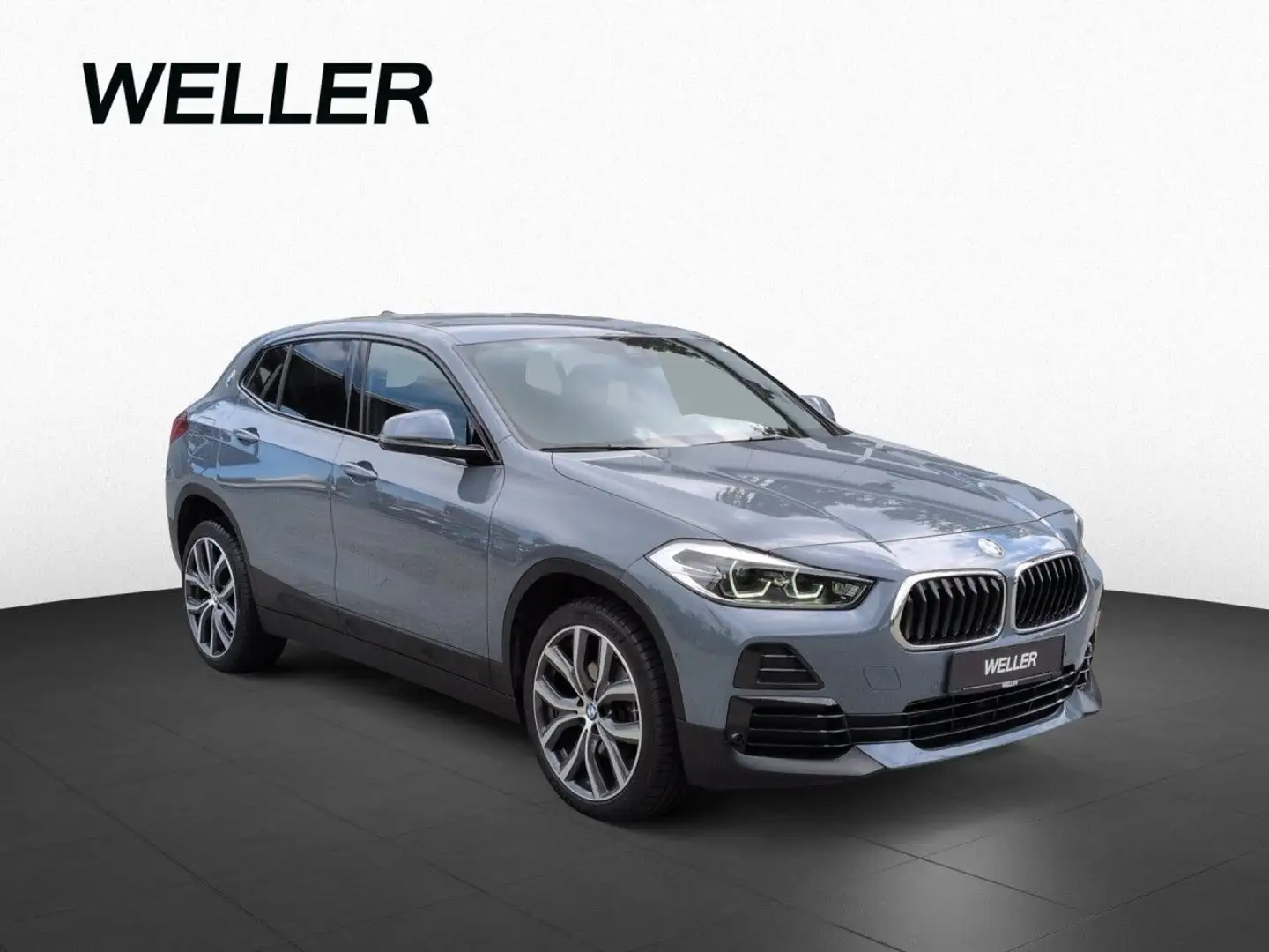 BMW X2 sD18d AdavantagePlus Navi Parkassis SpoSi 19" Grau - 2