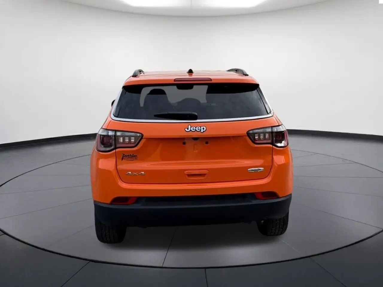 Jeep Compass снимка Jeep Compass