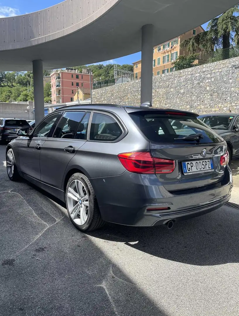 BMW 318 Serie 3 318d Touring Grau - 2