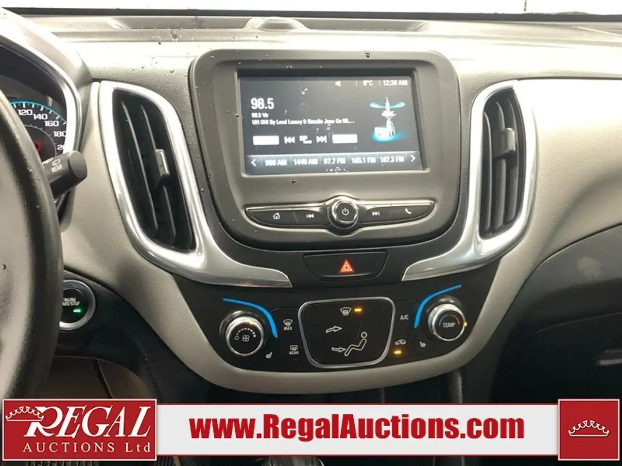 Chevrolet Equinox снимка Chevrolet Equinox