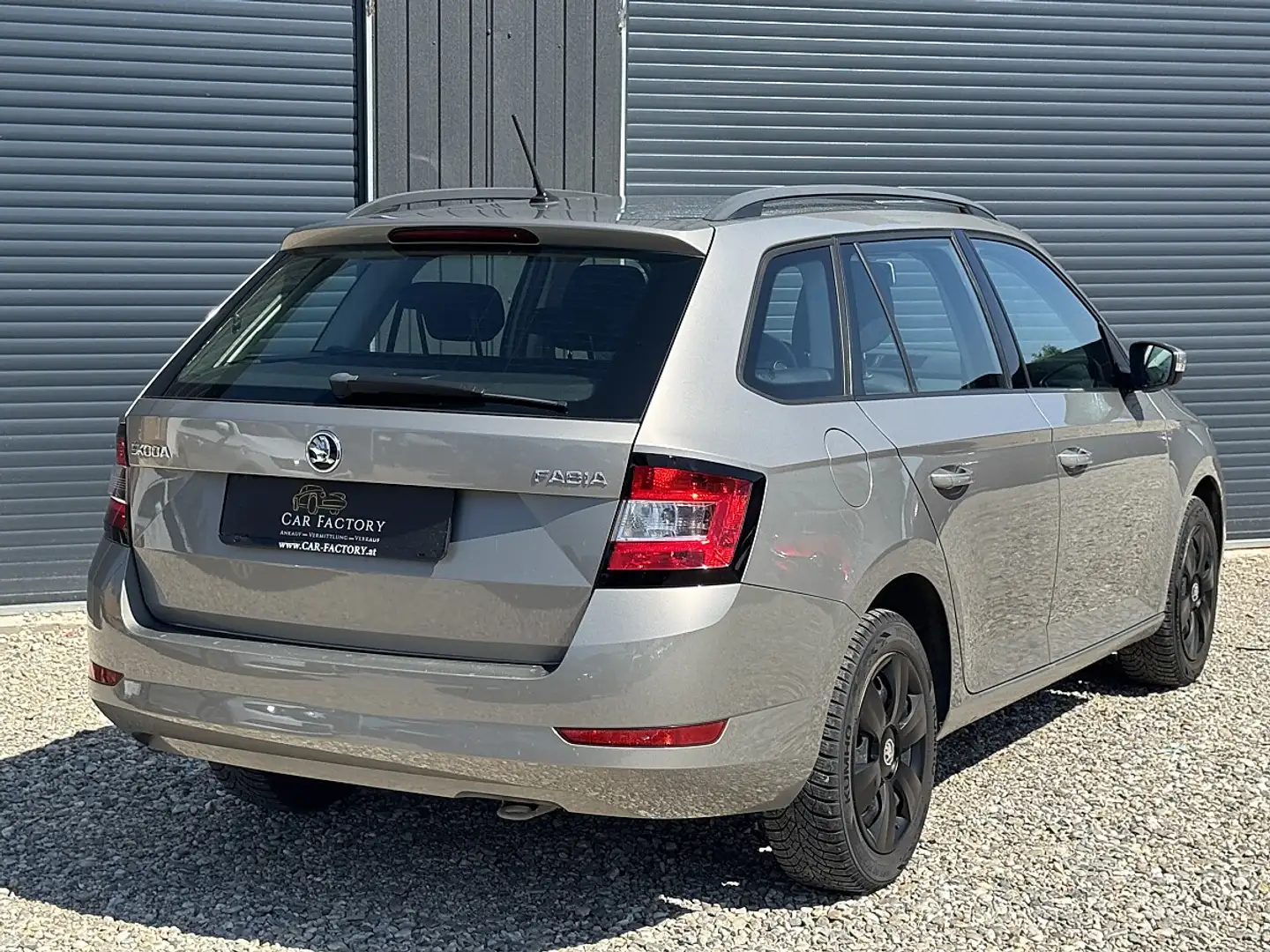 Skoda Fabia Combi Active 1,0 Braun - 2