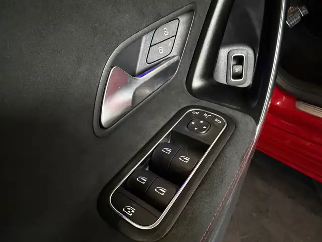 Mercedes-Benz A-Class view 9