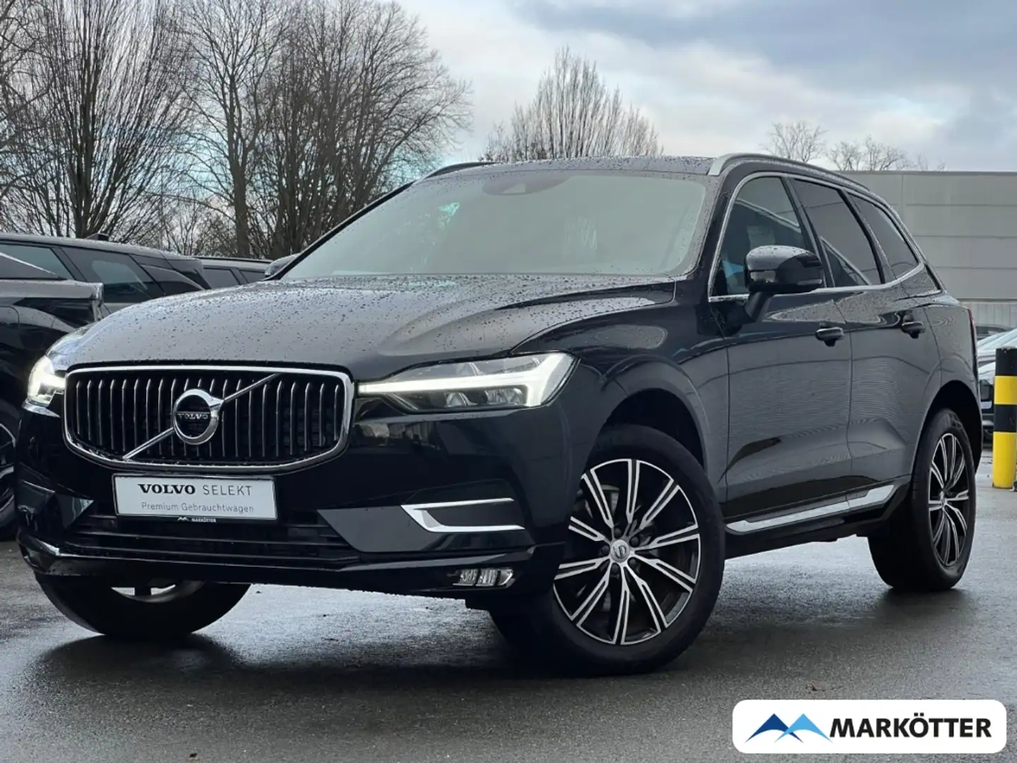 Volvo XC60 B4 Inscription  AHK/CAM/H&K/PANO/MEMORY Schwarz - 1