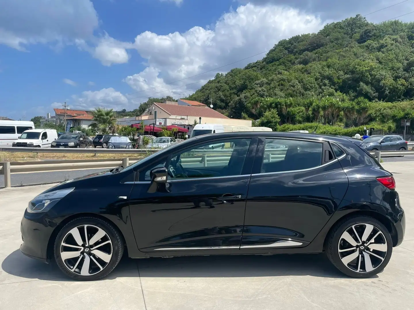 Renault Clio Nero - 2