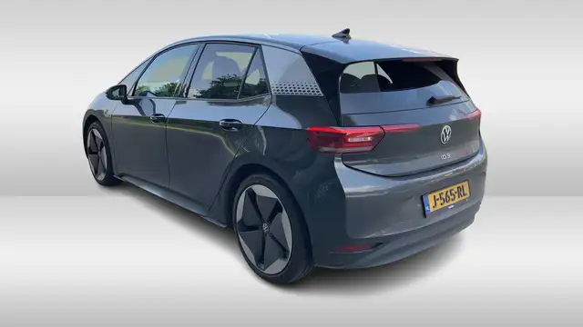 Volkswagen Id.3 view 6