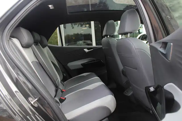Volkswagen Id.3 view 10