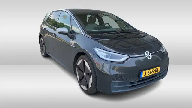 Volkswagen Id.3 view 5