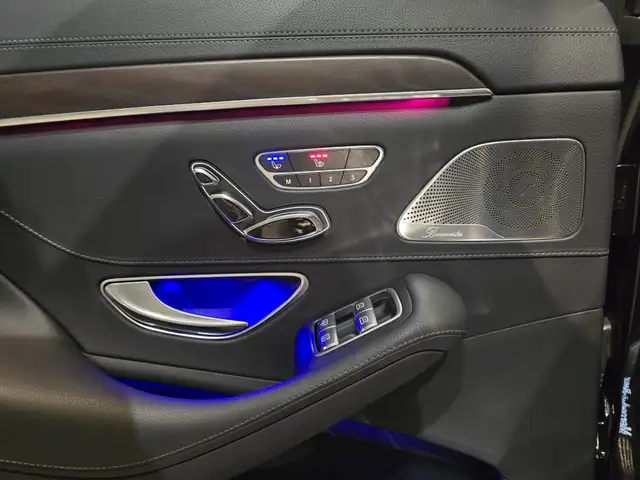 Mercedes-Benz S-Class view 26