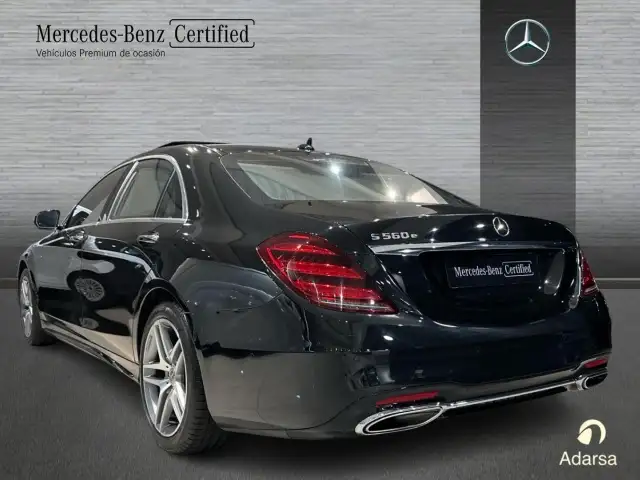 Mercedes-Benz S-Class view 4
