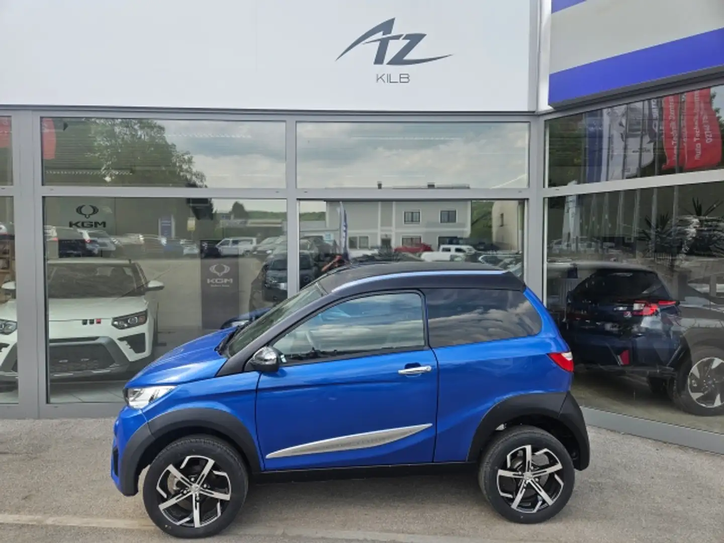 Aixam Crossover Premium 482 D Blau - 1