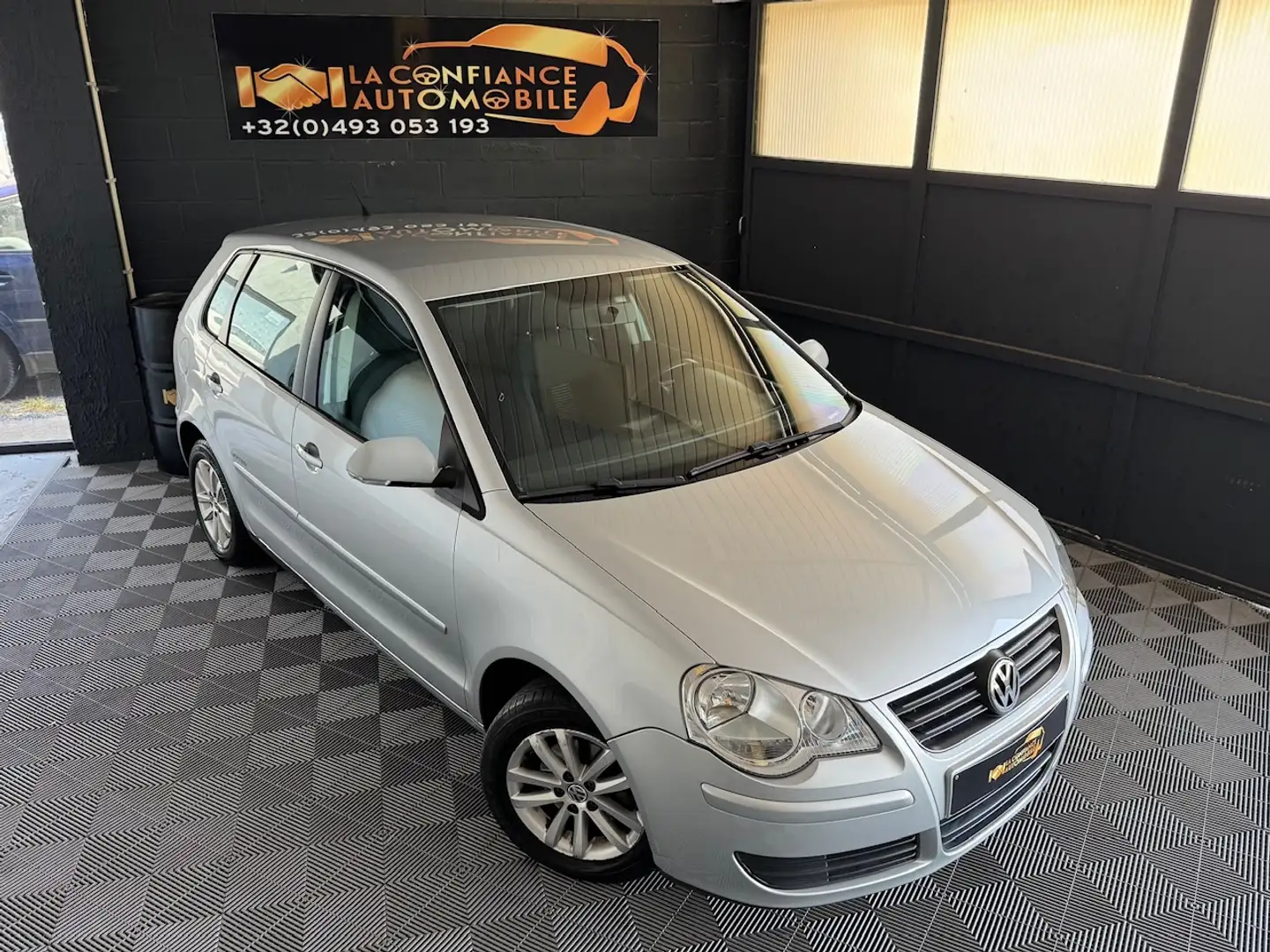 Volkswagen Polo 1.2i 1er propriétaire garantie 12 mois Grijs - 1
