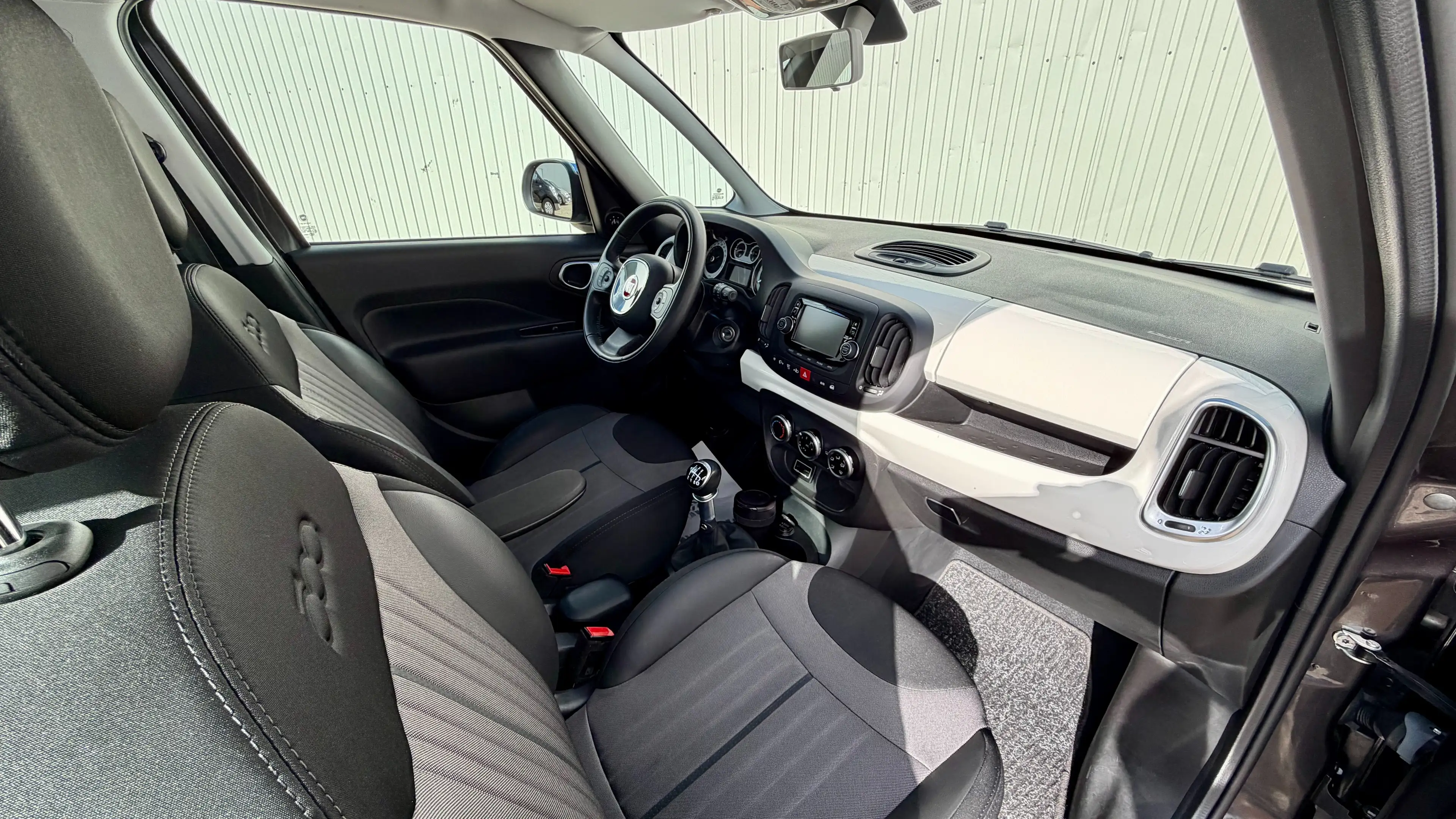 Fiat 500L Pop Star — photo 9