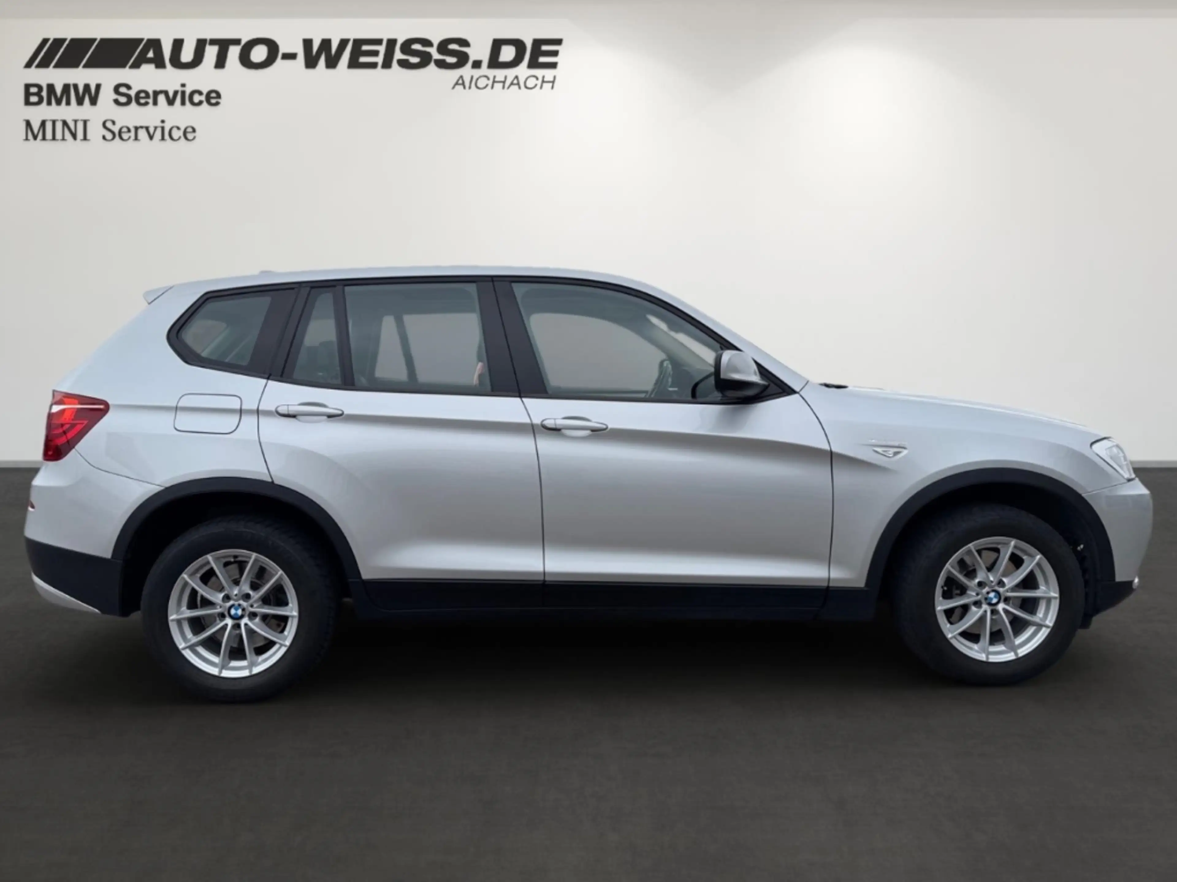 BMW X3 20iA xDrive +NAVI+PANO+PDC+SHZ+SPORTSITZ+MFL — photo 4