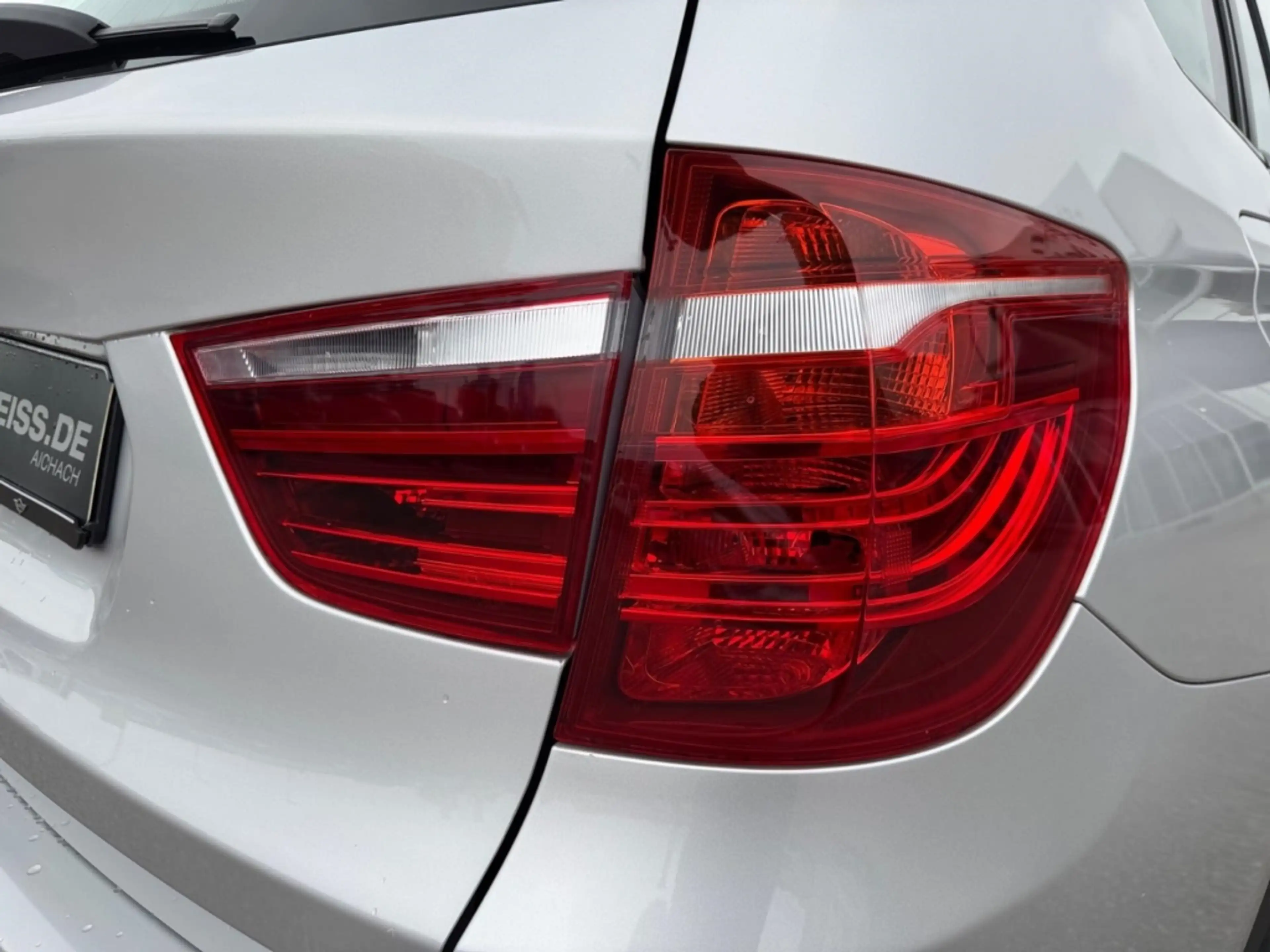 BMW X3 20iA xDrive +NAVI+PANO+PDC+SHZ+SPORTSITZ+MFL — photo 11