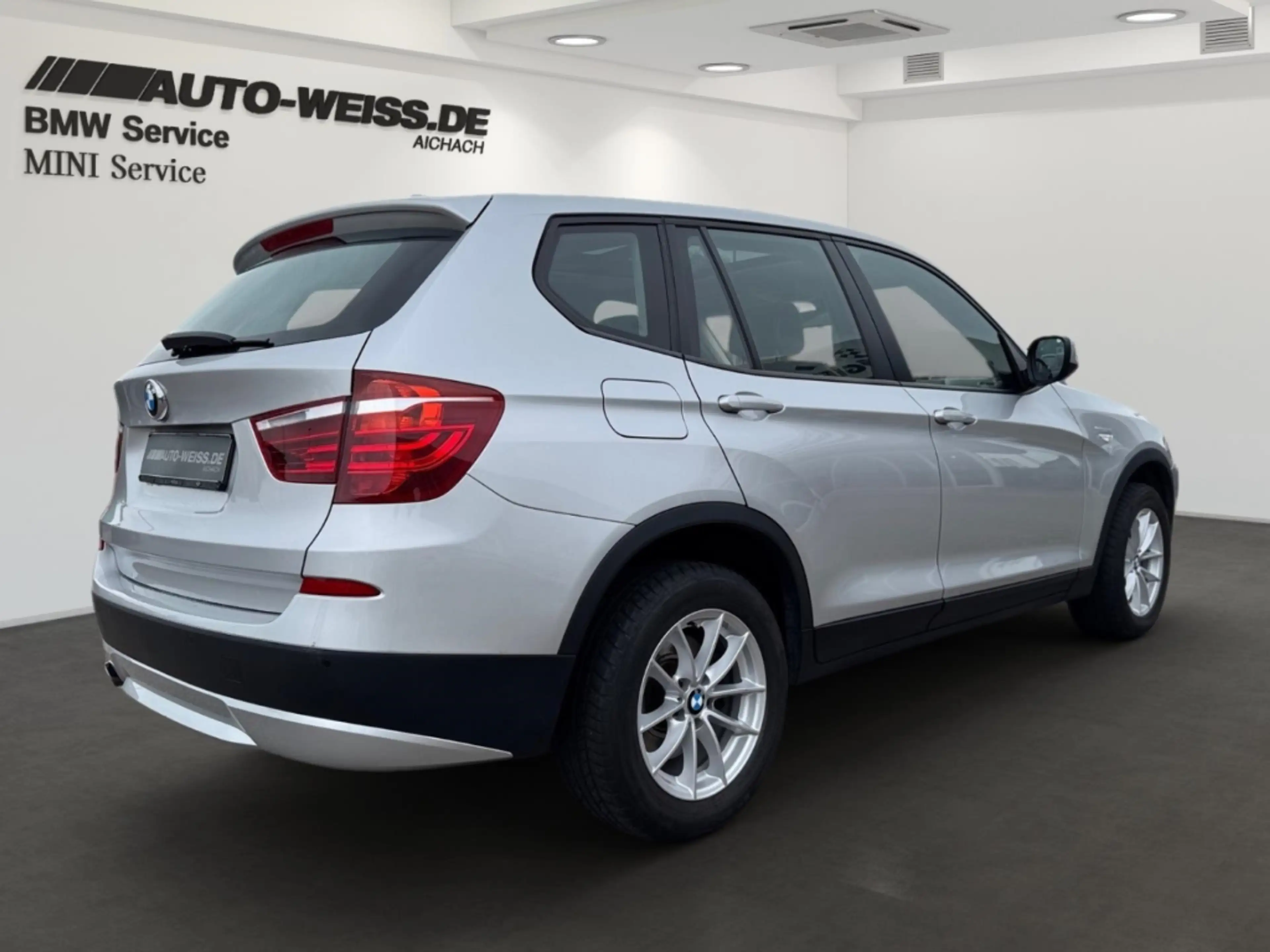 BMW X3 20iA xDrive +NAVI+PANO+PDC+SHZ+SPORTSITZ+MFL — photo 5