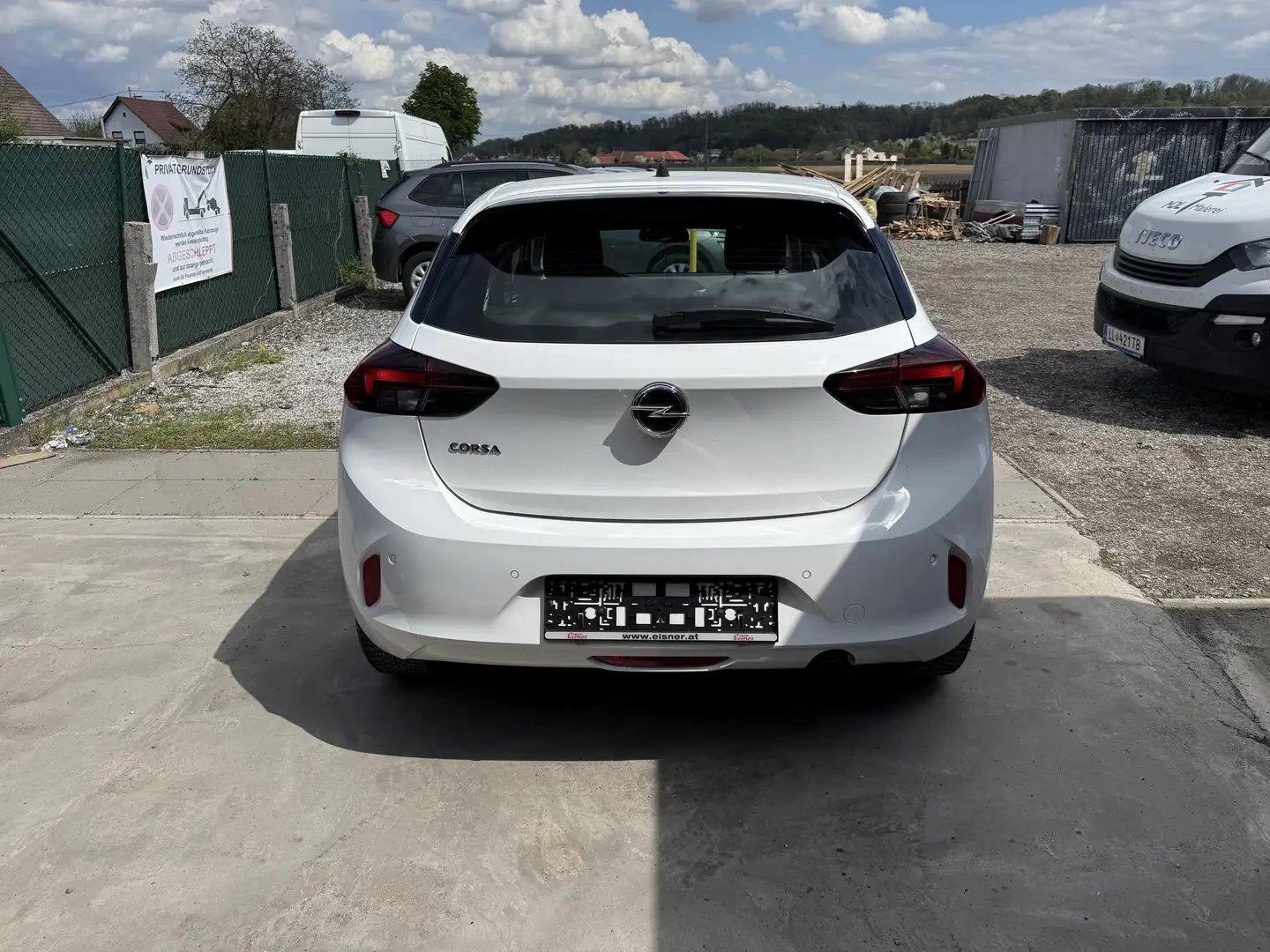 Opel Corsa Corsa1,2 Direct Injection Turbo Euro 6.4  Elegance Weiß - 2