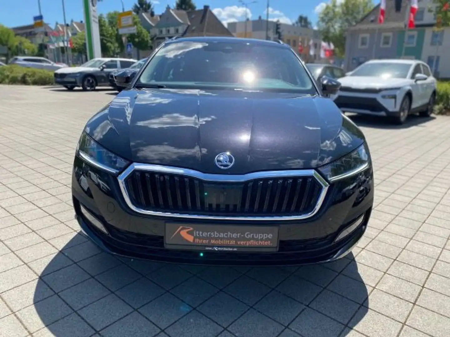 Skoda Octavia Combi 2.0 TDI Clever beheiz WSS Columbus Nero - 2