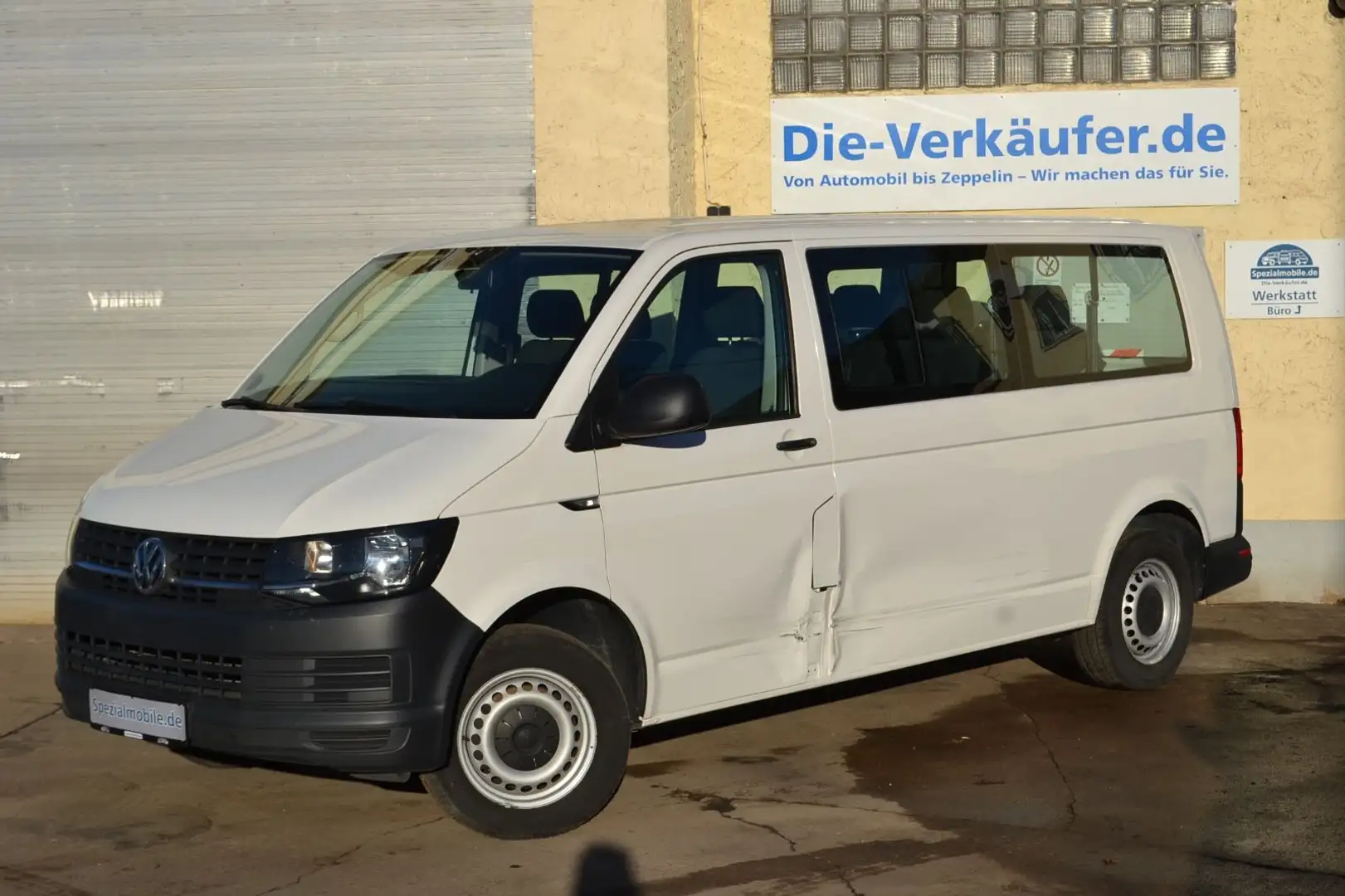 Volkswagen T6 Transporter Kombi lang 1.Hand Klima 9 Sitzer Blanc - 1