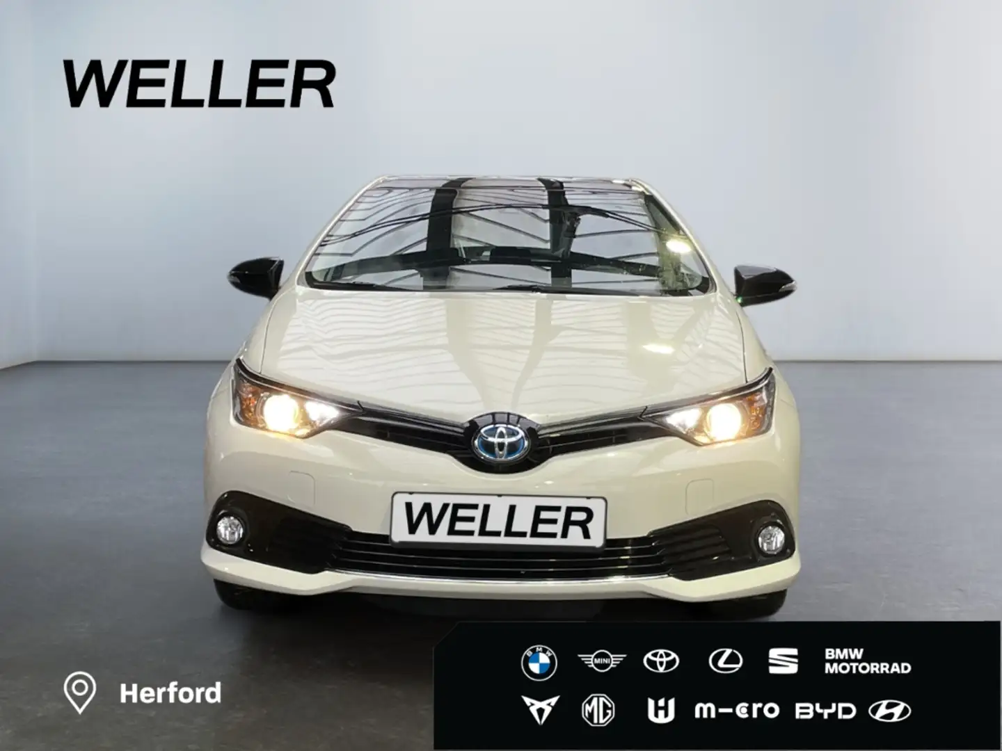 Toyota Auris 1.8 Hybrid Automatik Style Selection *Navi* Weiß - 2