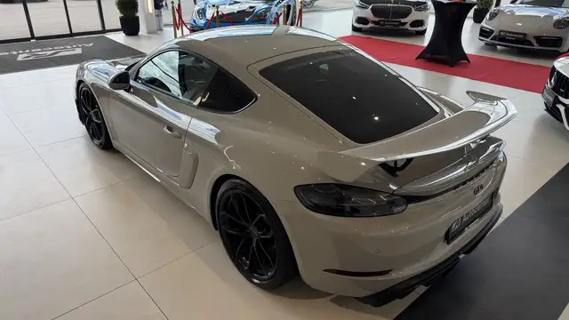 Porsche Cayman 718  GT4 Ansicht 20