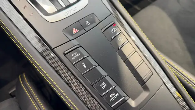 Porsche Cayman 718  GT4 Ansicht 39