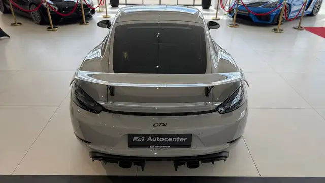 Porsche Cayman 718  GT4 Ansicht 18