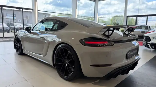 Porsche Cayman 718  GT4 Ansicht 21