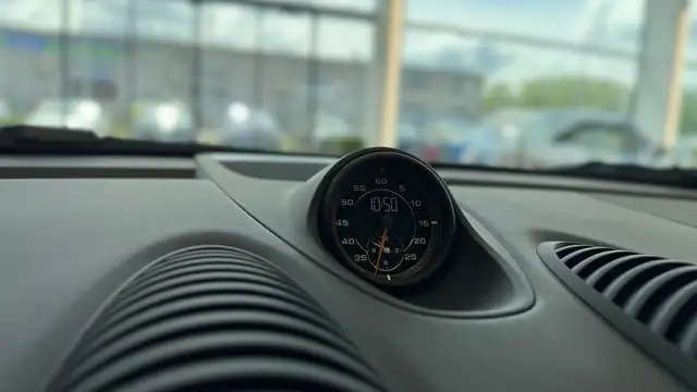Porsche Cayman 718  GT4 Ansicht 42