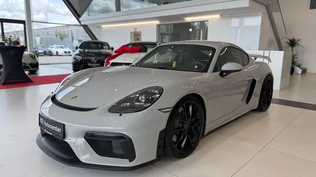 Porsche Cayman 718  GT4 Ansicht 3