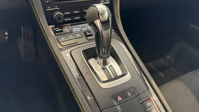 Porsche Cayman 718  GT4 Ansicht 37
