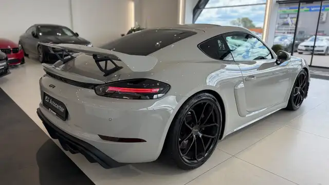 Porsche Cayman 718  GT4 Ansicht 10
